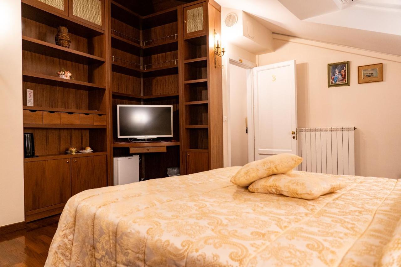 Real Borbone Bed & Breakfast Caserta Exterior photo