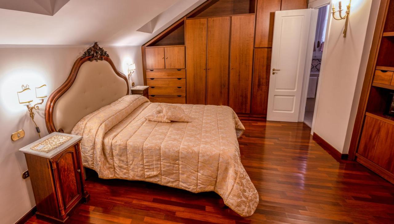 Real Borbone Bed & Breakfast Caserta Exterior photo